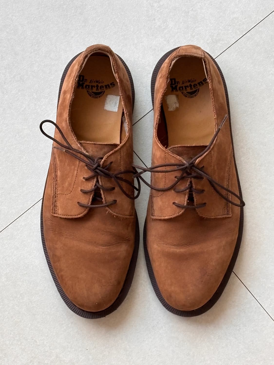 Dr.Martens OCTAVIUS 브라운 누벅 더비슈즈 상품이미지1