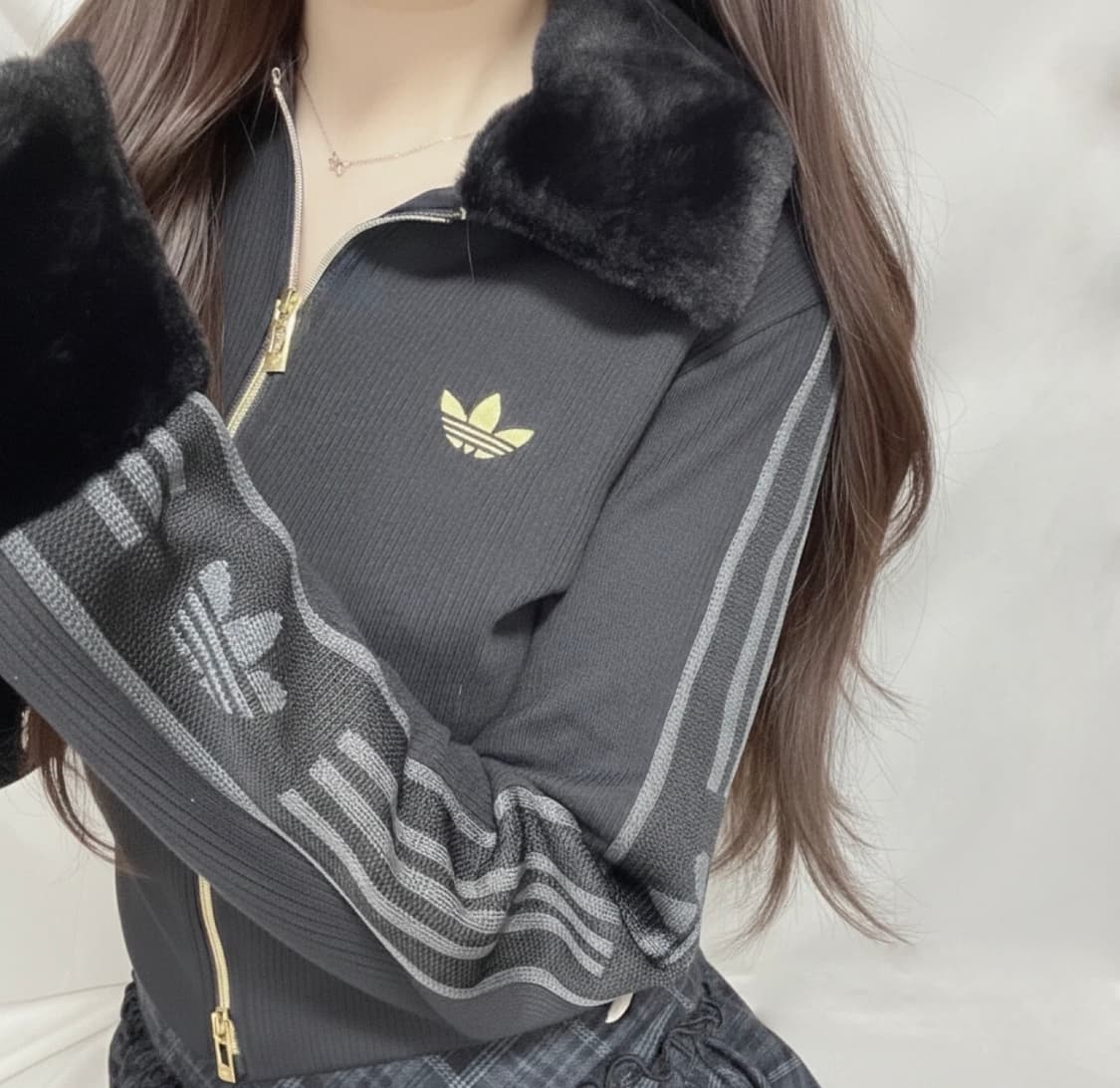 ✨[희귀/착샷]아디다스 스키 시크 블랙 퍼 자켓✨ 상품이미지2