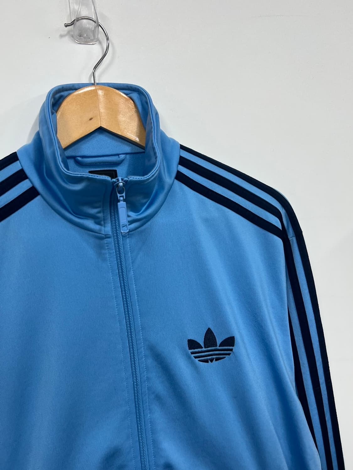 아디다스 트레포일 구형 파이어버드 연하늘 트랙 져지 상품이미지2