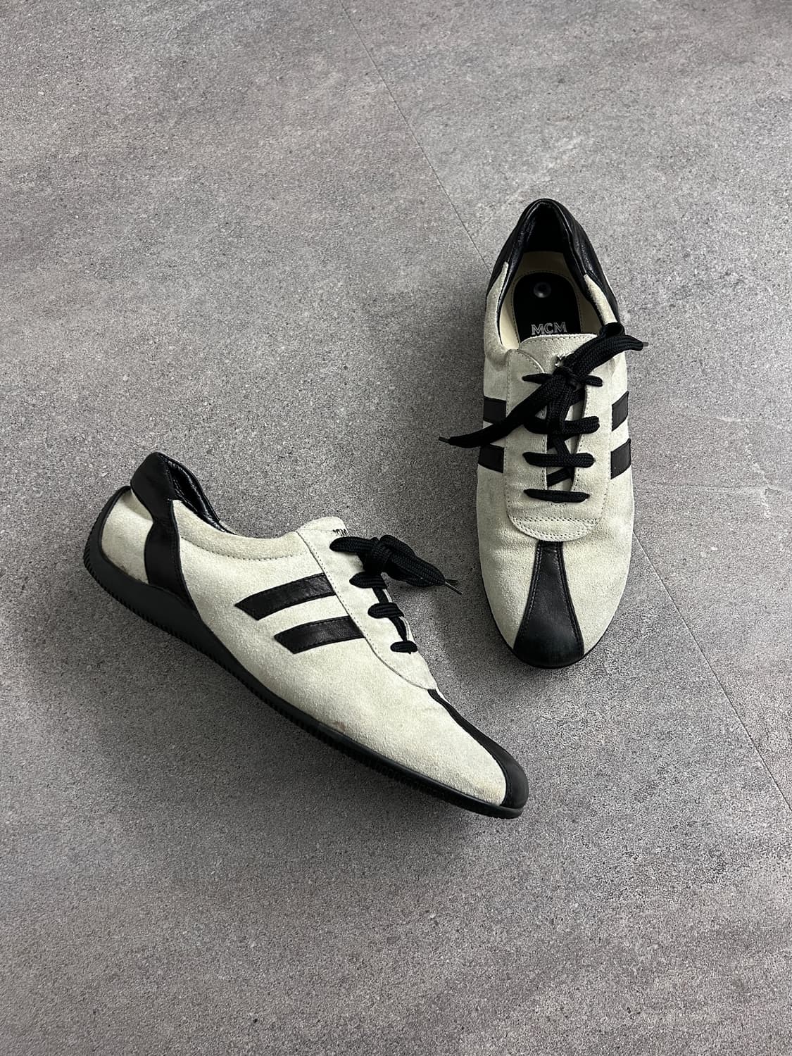 Mcm 스웨이드 레더 스포츠 스니커즈 상품이미지1