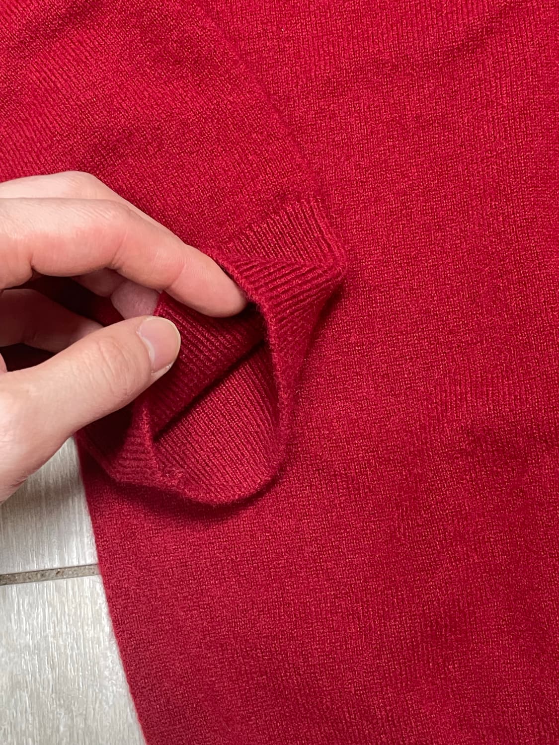 유니클로 캐시미어 니트 레드 L (착샷O) 상품이미지4
