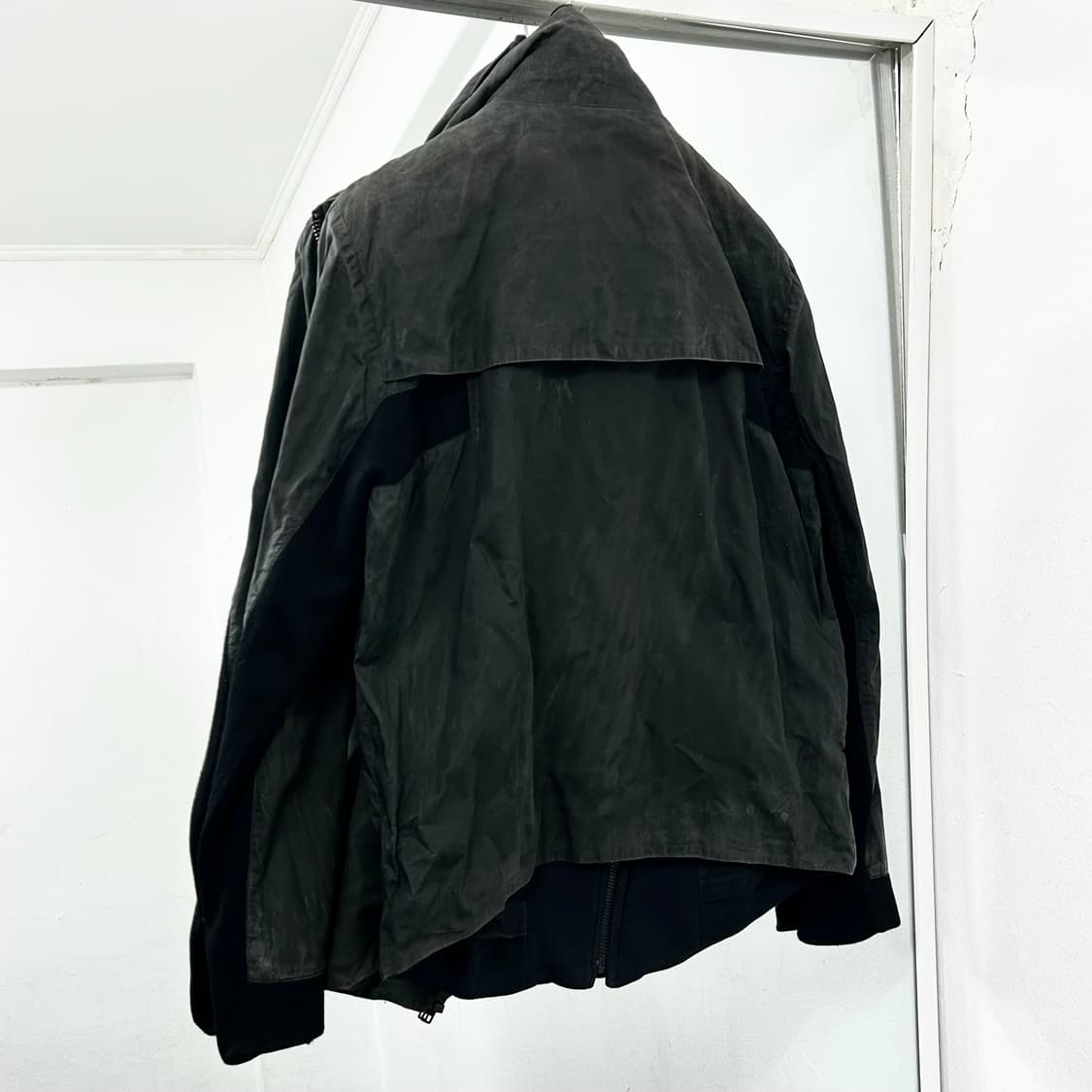 헬무트랭 레이어드 하이넥 자켓 상품이미지5