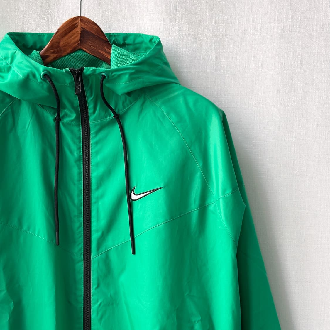나이키 스우시 자수 바람막이 그린 M 상품이미지2