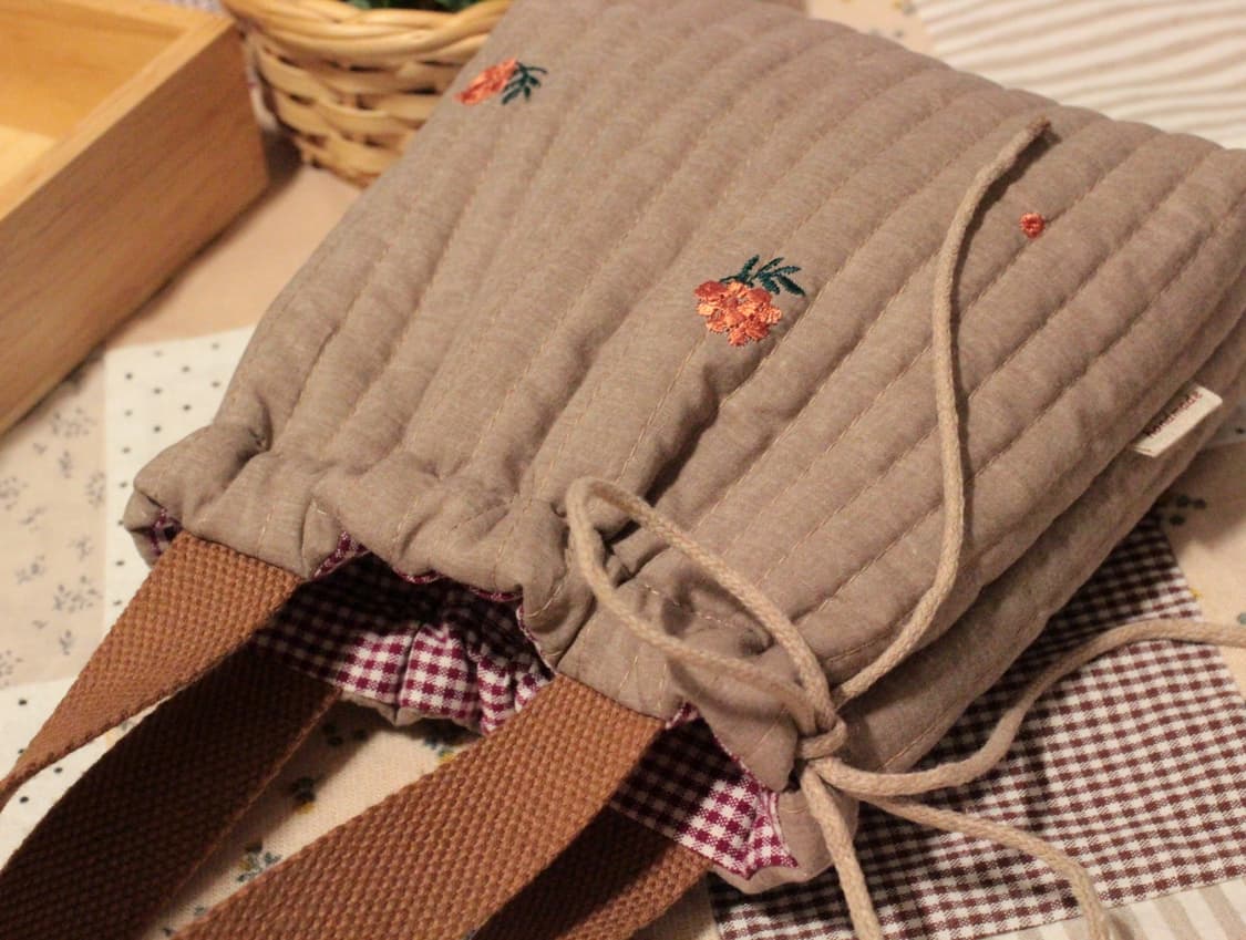 핸드메이드 누빔 손잡이 파우치 상품이미지2