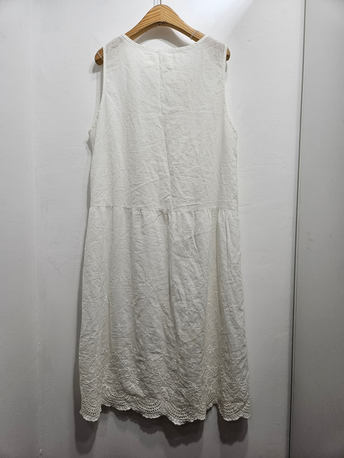 화이트 자수 레이스 민소매 롱원피스  상품이미지7