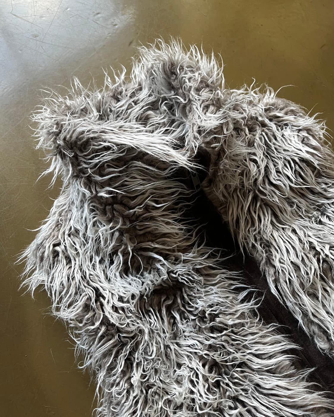 WEARS Inc. High Neck Shaggy Fur Vest 상품이미지4