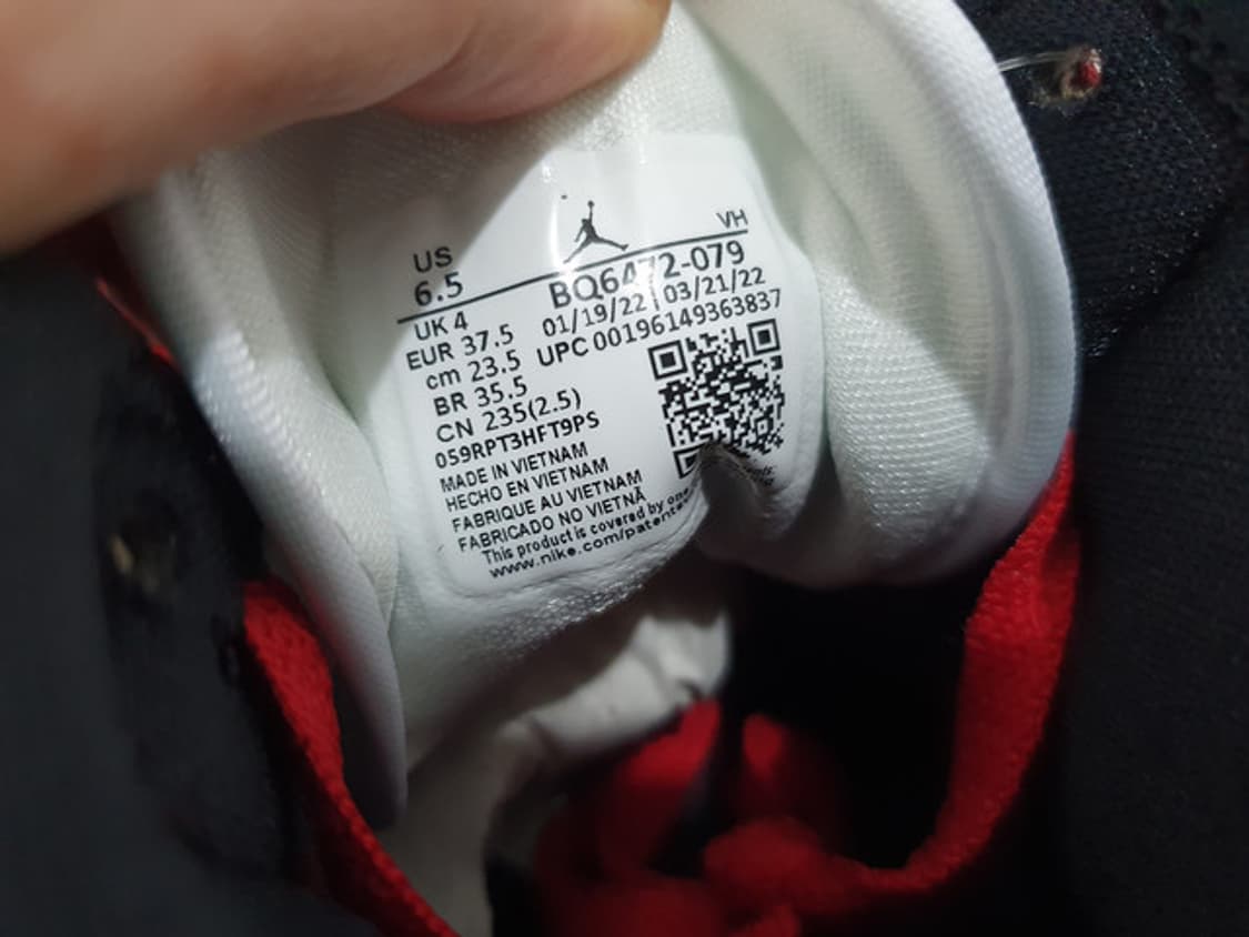 NIKE 나이키 에어조던 1 미드 앤 짐레드 새상품 (235MM) 상품이미지7