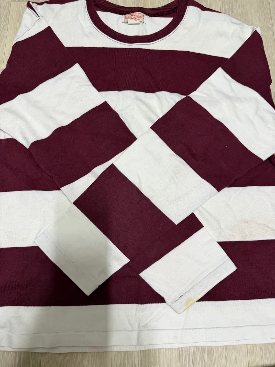 엣라코 버건디 보더티44 상품이미지1