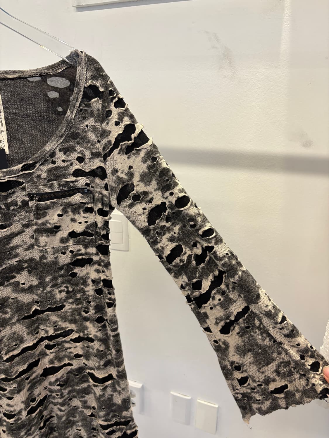 Janiss distressed shirring sleeve 상품이미지2