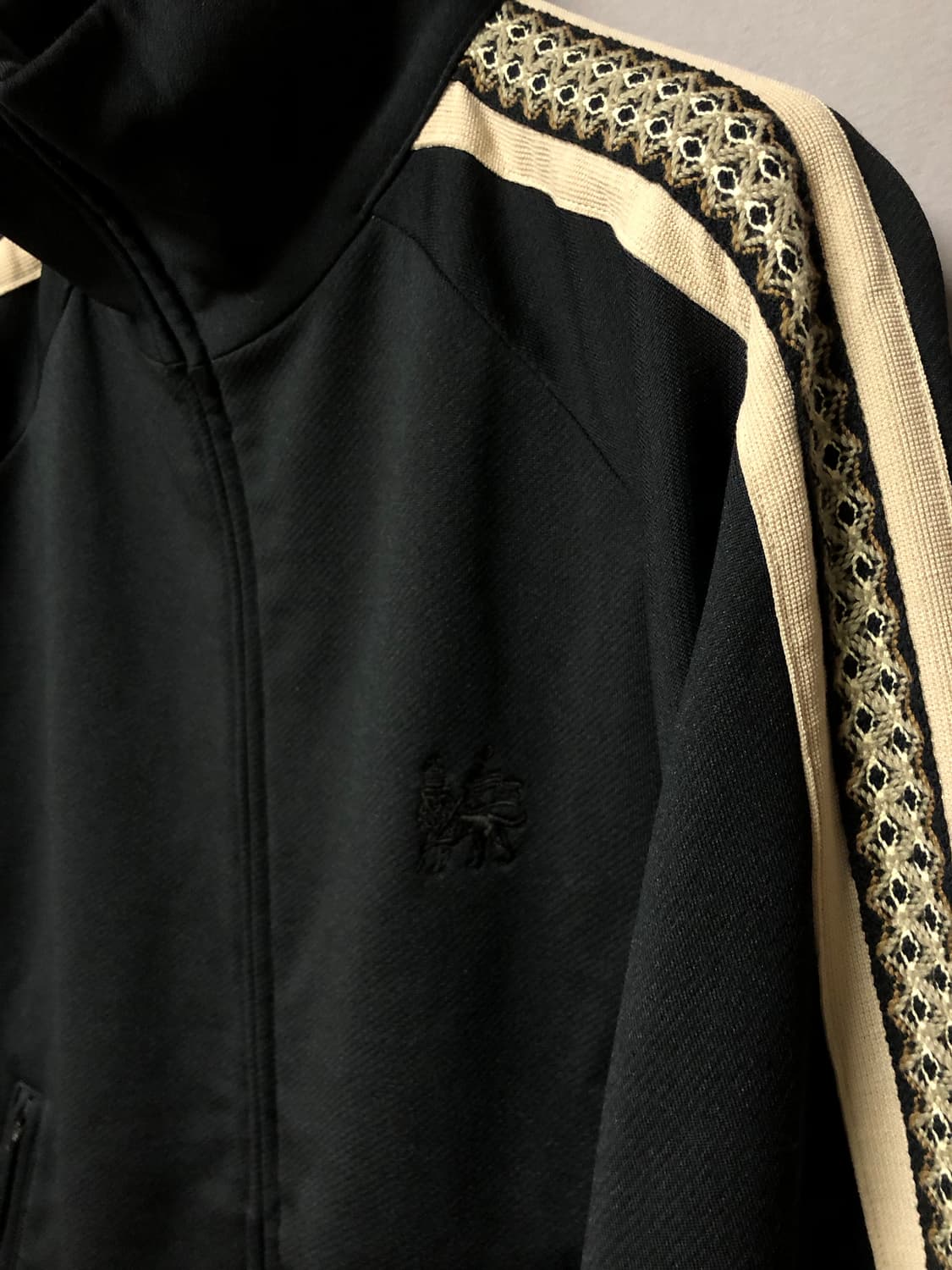 사스콰치패브릭스 트랙자켓 한정컬러 상품이미지2