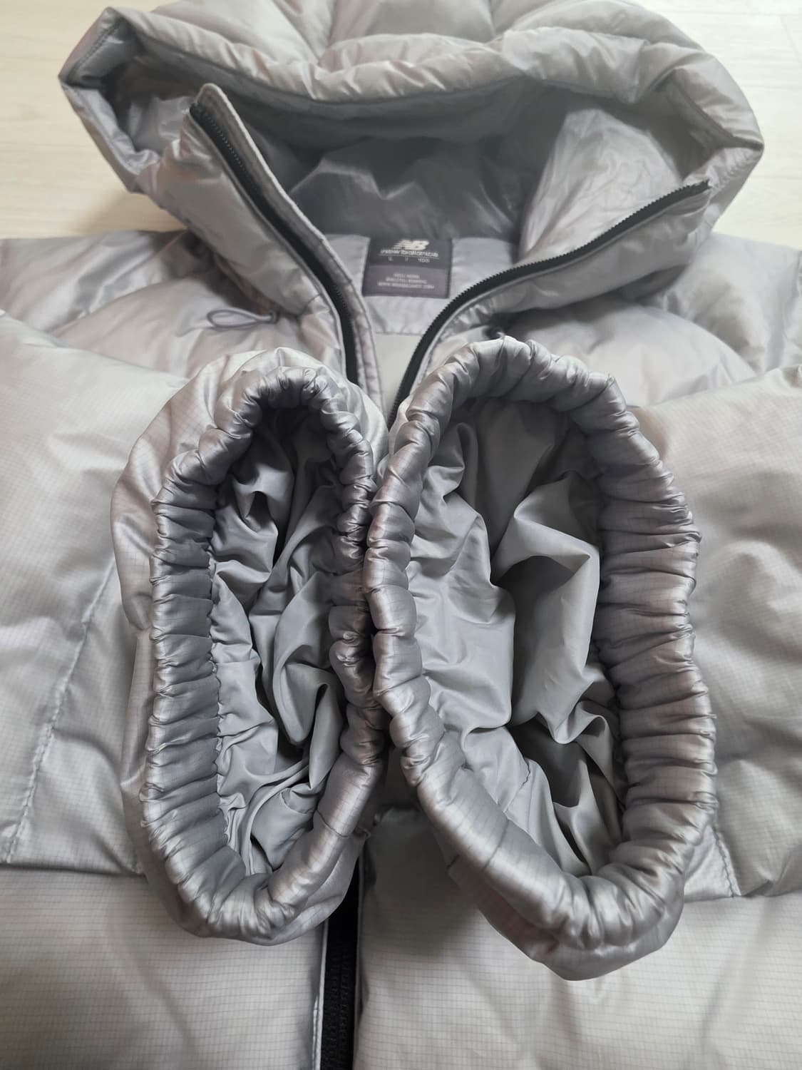 뉴발란스 UNI 플라잉77 슈퍼라이트 후드 구스경량패딩 100사이즈 상품이미지5