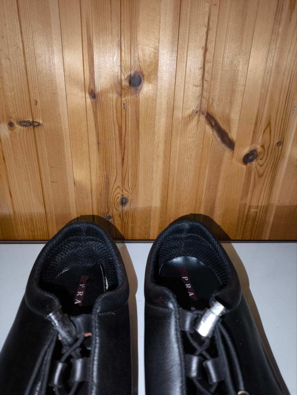 255mm 프라다 레더 스니커즈 상품이미지5
