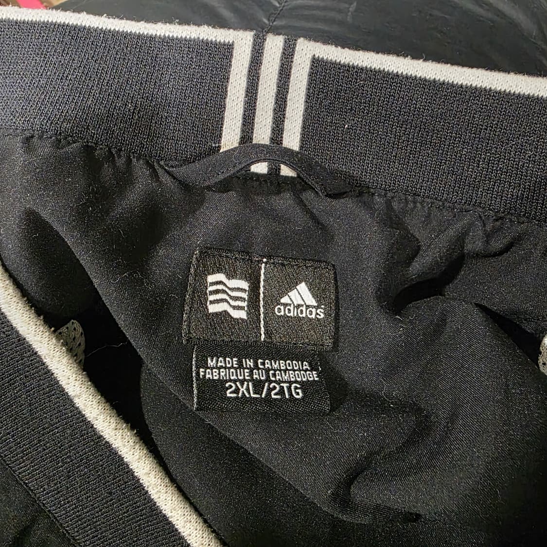 아디다스 뉴욕 양키스 브이넥 웜업 풀오버 상품이미지5