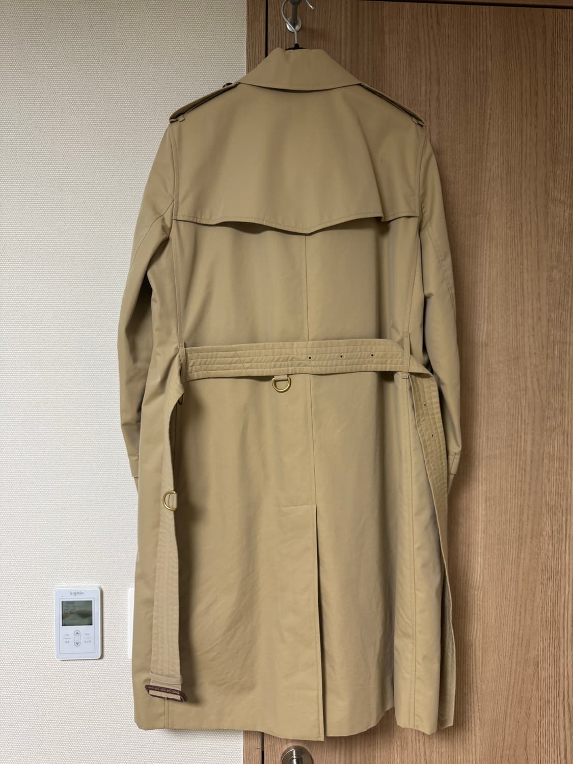 버버리 켄싱턴 트렌치코트 허니 40사이즈 상품이미지6
