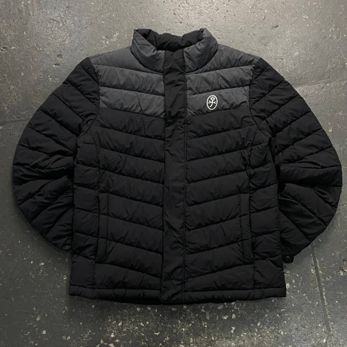 100 까스텔바작 경량패딩  상품이미지1