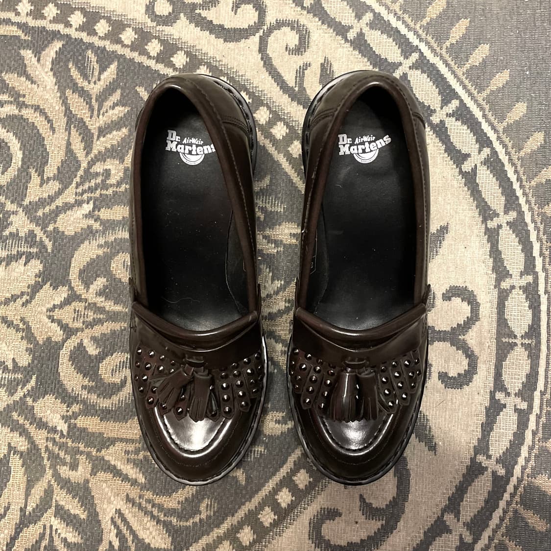 닥터마틴 (우먼) Mairwen 그레이 테슬 로퍼 힐   상품이미지3