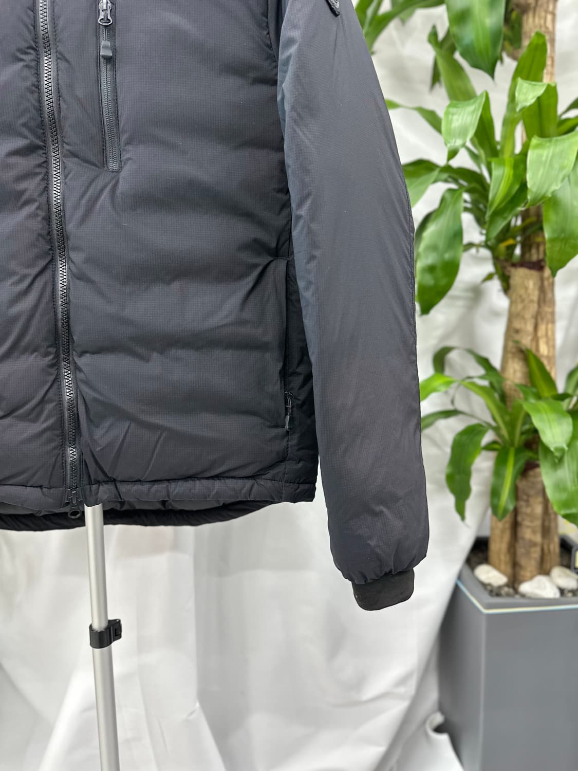 [새상품굽/M] 캐나다구스 롯지후드 블랙라벨 상품이미지5