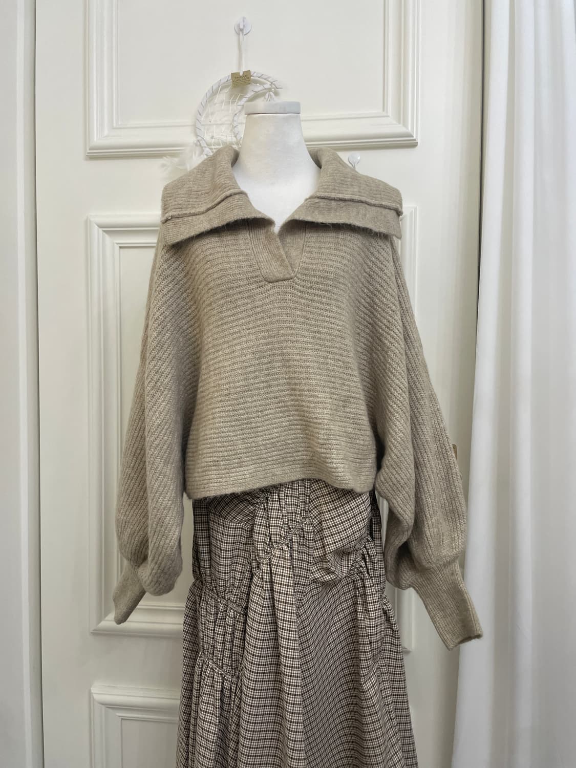 beigebrown melange big collar over sweat 상품이미지1