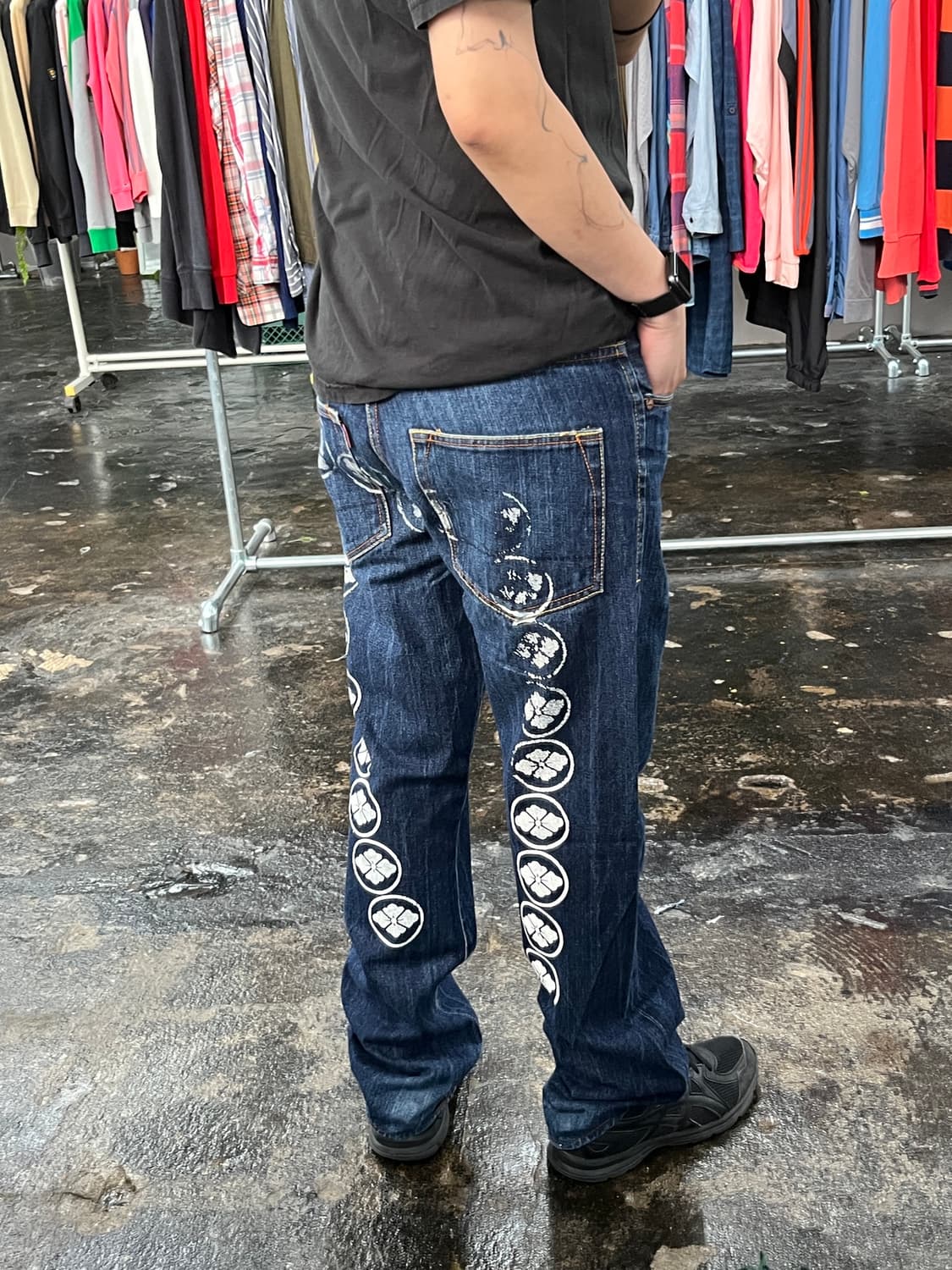 EVISU 백 프린팅 포인트 데님 팬츠 상품이미지3