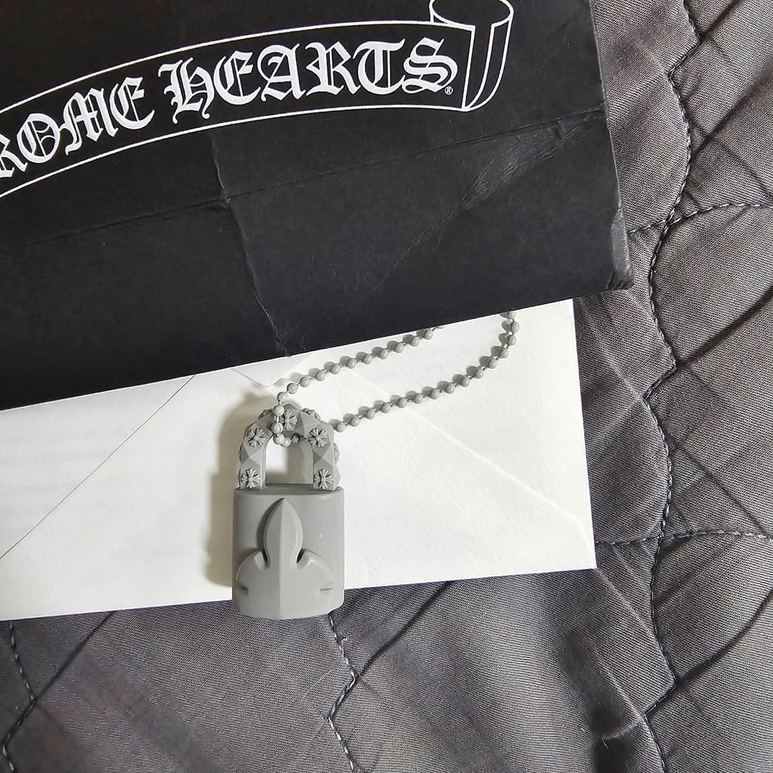 크롬하츠 실리크롬 자물쇠 그레이 싸게 팝니다. 상품이미지1