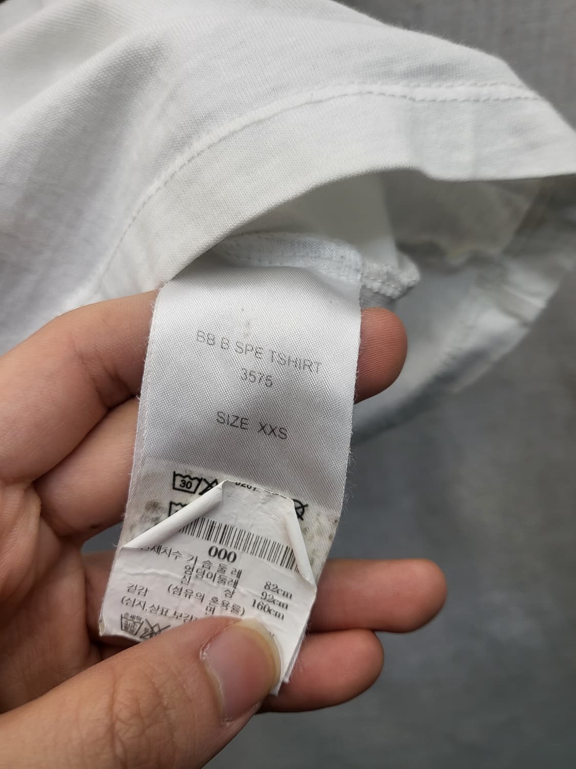 GANNI 화이트 하트 반팔티 상품이미지4