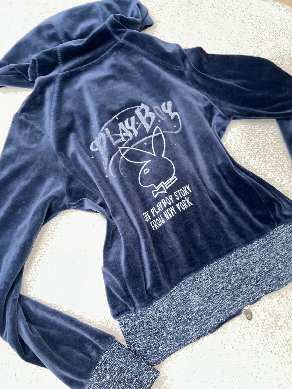 플레이보이 벨벳 크롭 트레이닝복 후드집업 상품이미지2