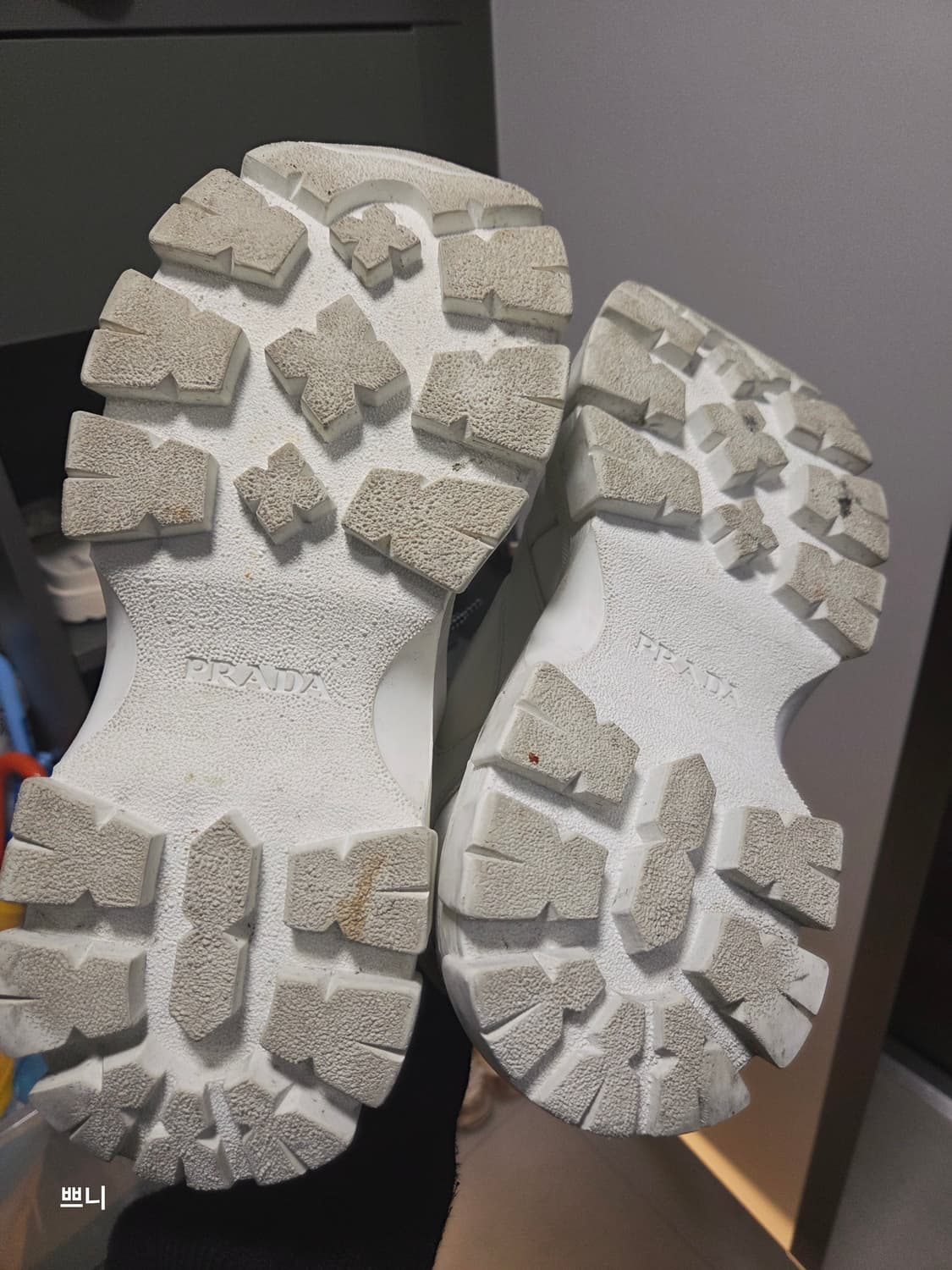 프라다 남자 운동화 270 상품이미지3