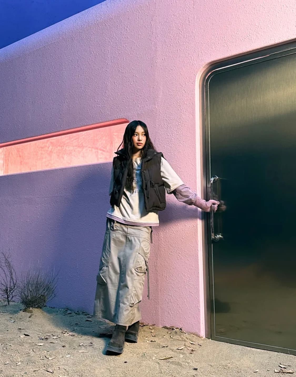 NACHE strap cargo maxi skirt 베이지 팝니다 상품이미지4