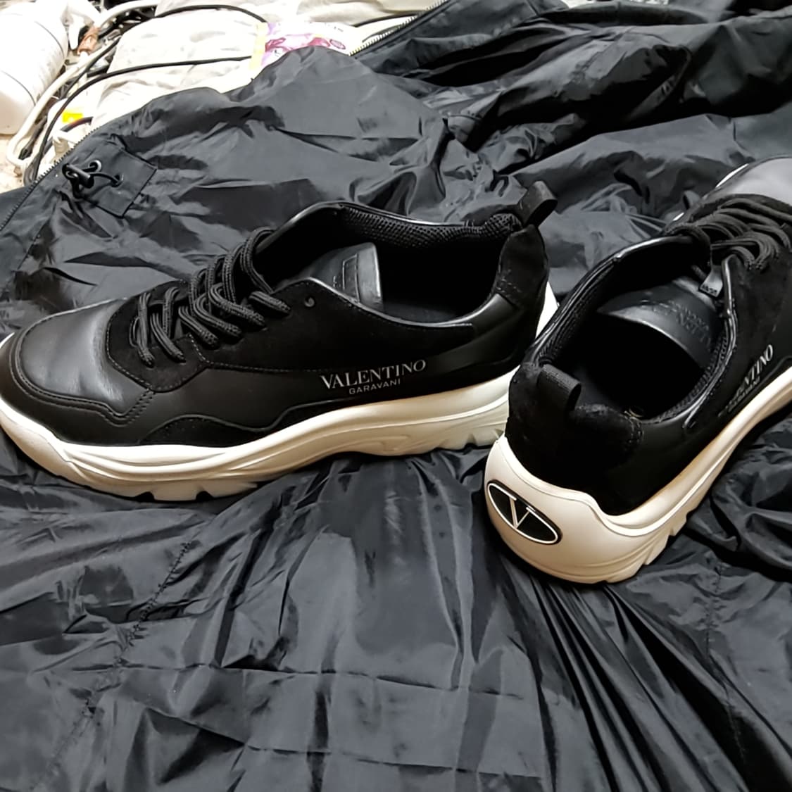 발렌티노 가라바니 검보이 블랙 265 상품이미지3