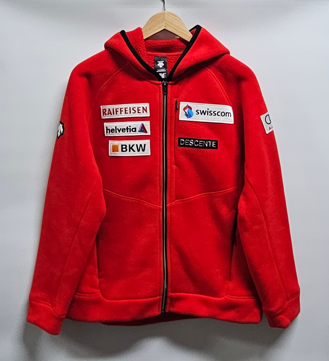 데상트 스위스스키팀 플리스자켓 100 상품이미지1