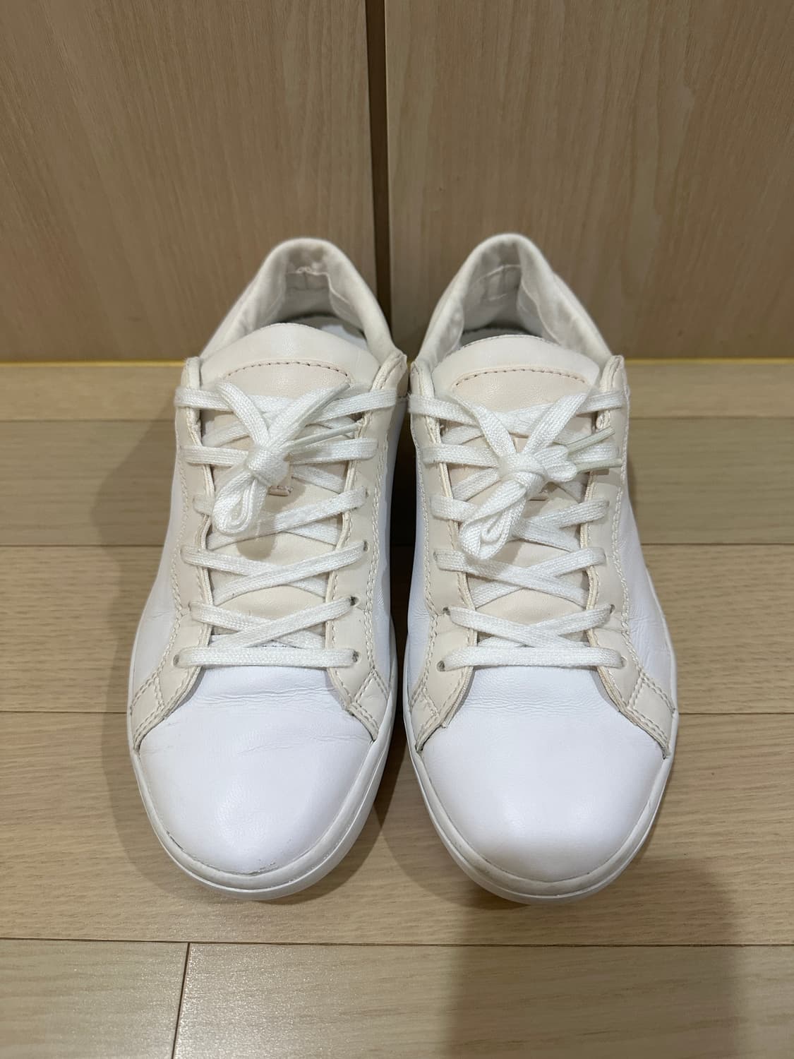 라코스테 스니커즈 uk5 240 상품이미지2