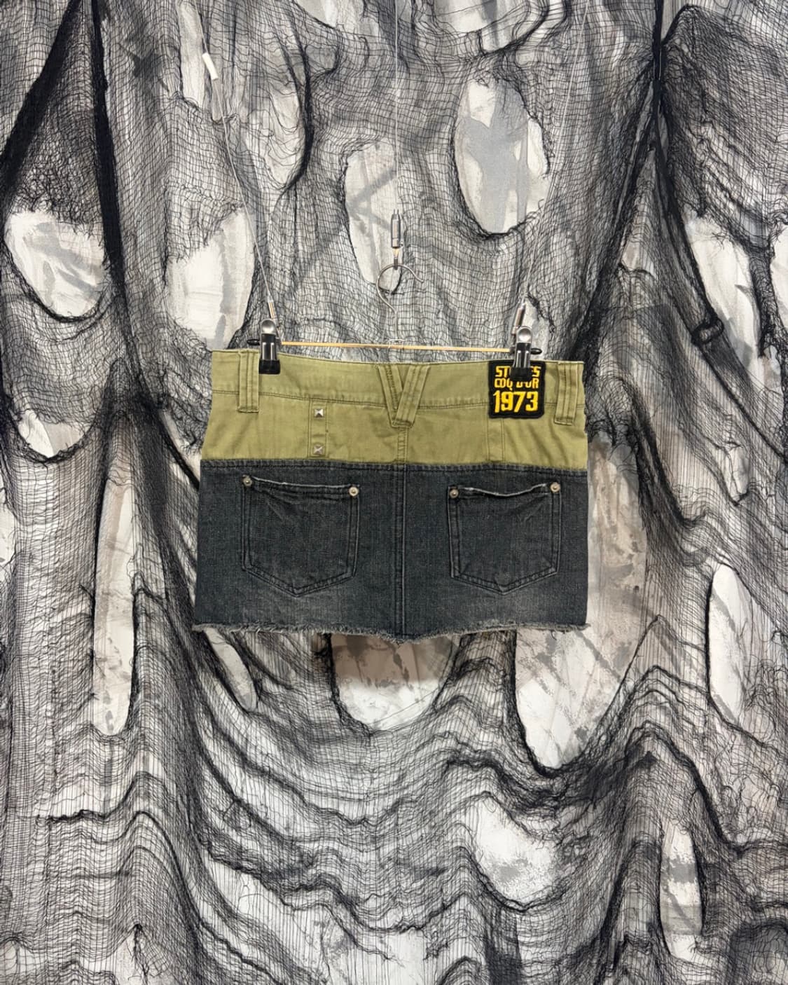 Y2K grunge two-tone stud mini skirt 상품이미지3