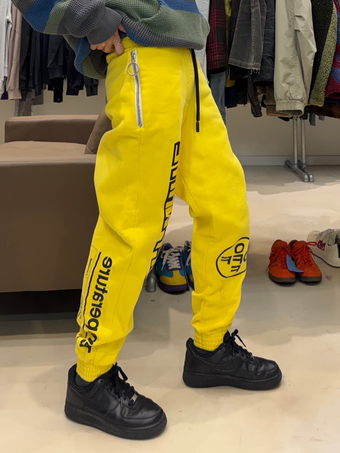 오프화이트 조거 스웻팬츠 상품이미지8