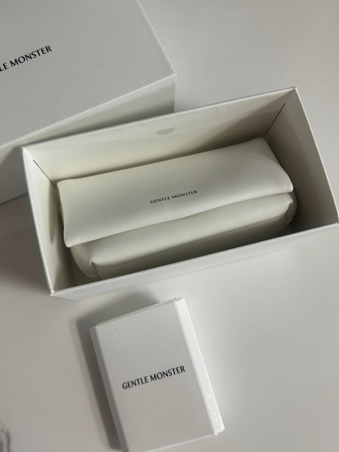 젠틀몬스터 하이저 새상품급 선글라스 상품이미지4