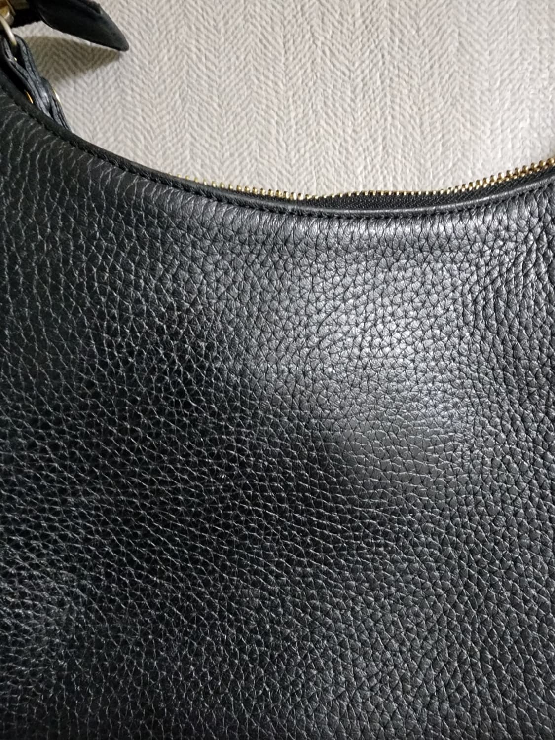 MCM 블랙 레더 숄더백 상품이미지8