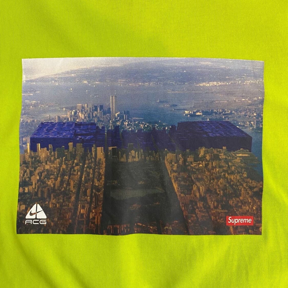 슈프림 X 나이키 ACG 그리드 티셔츠 메가그린 상품이미지3