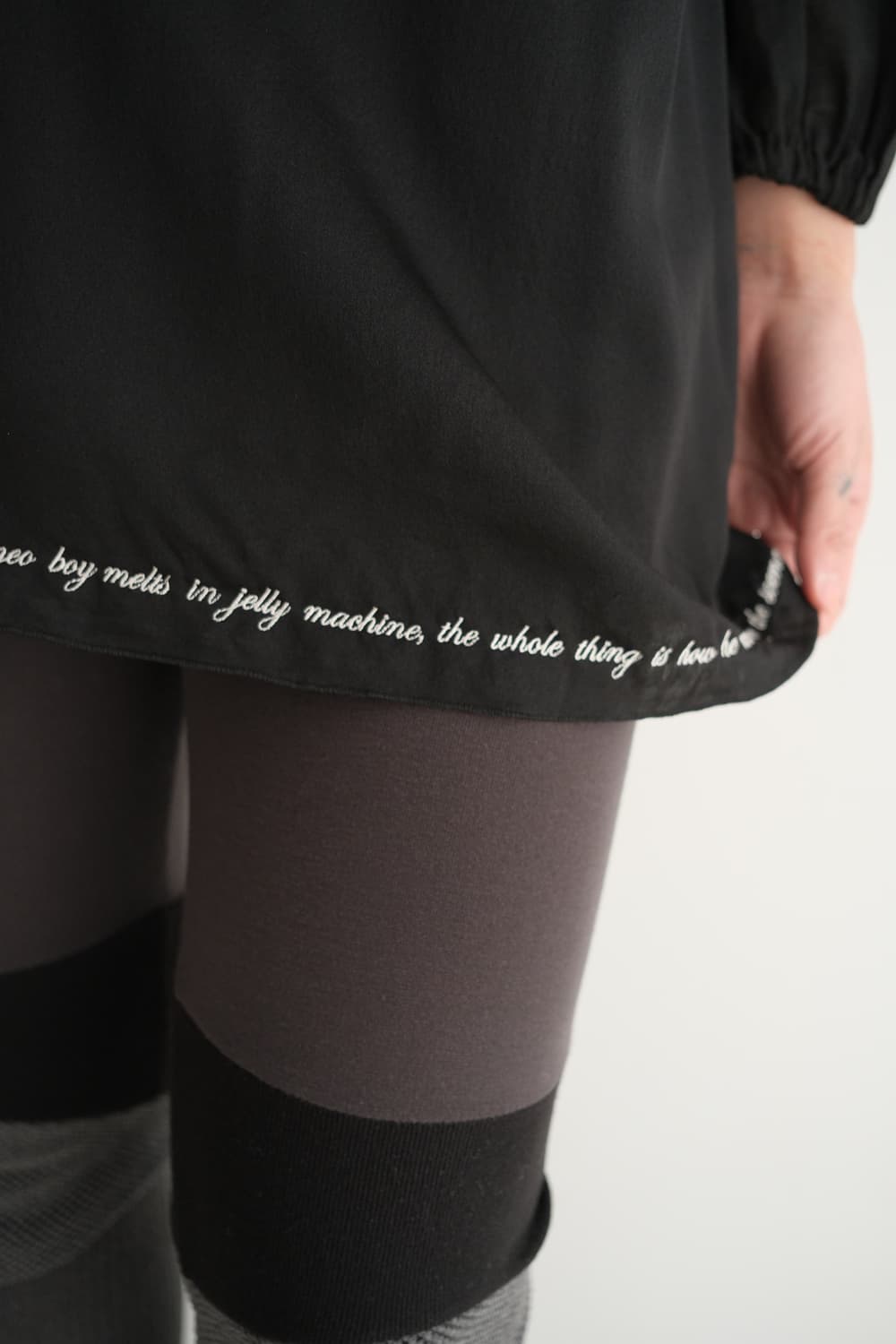 Lettering silk dress 상품이미지2