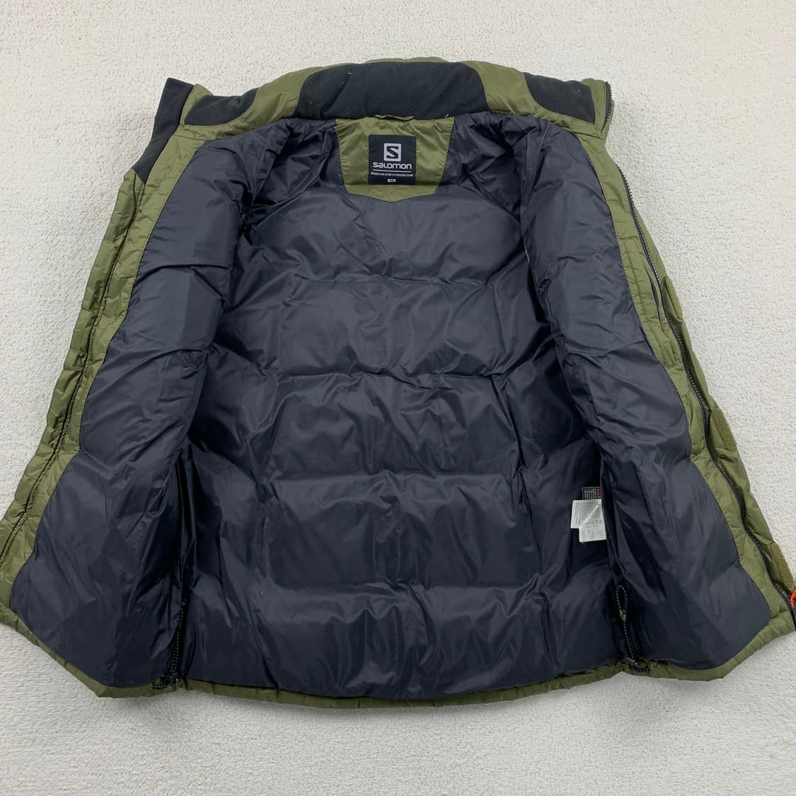 살로몬 덕다운 패딩 베스트 올리브 상품이미지6