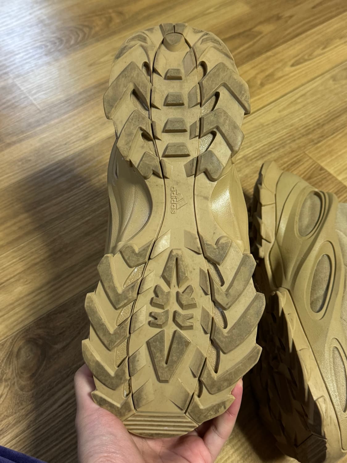 yeezy nsltd 부츠 265 / 8.5사이즈 상품이미지7