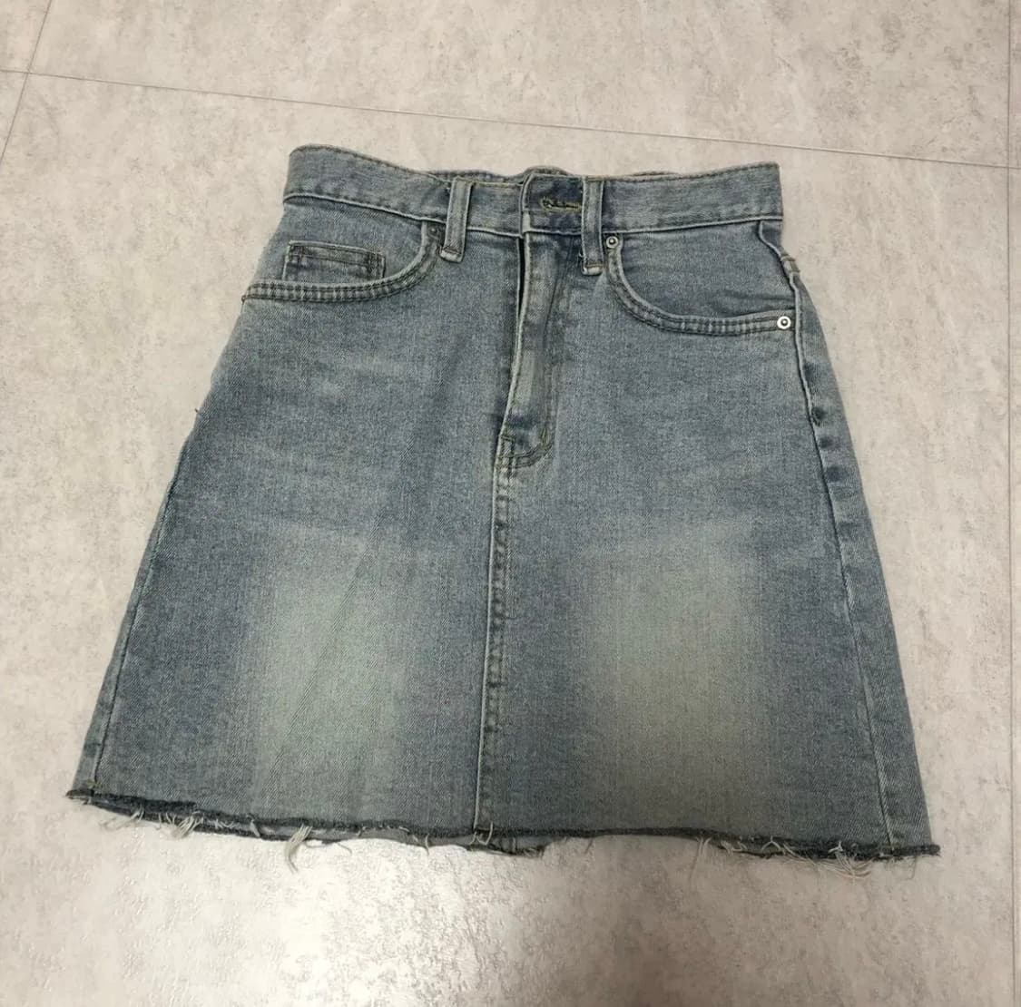 모디핏 자체 제작 포시즌 워싱 컷팅 데님 스커트 xs 상품이미지1