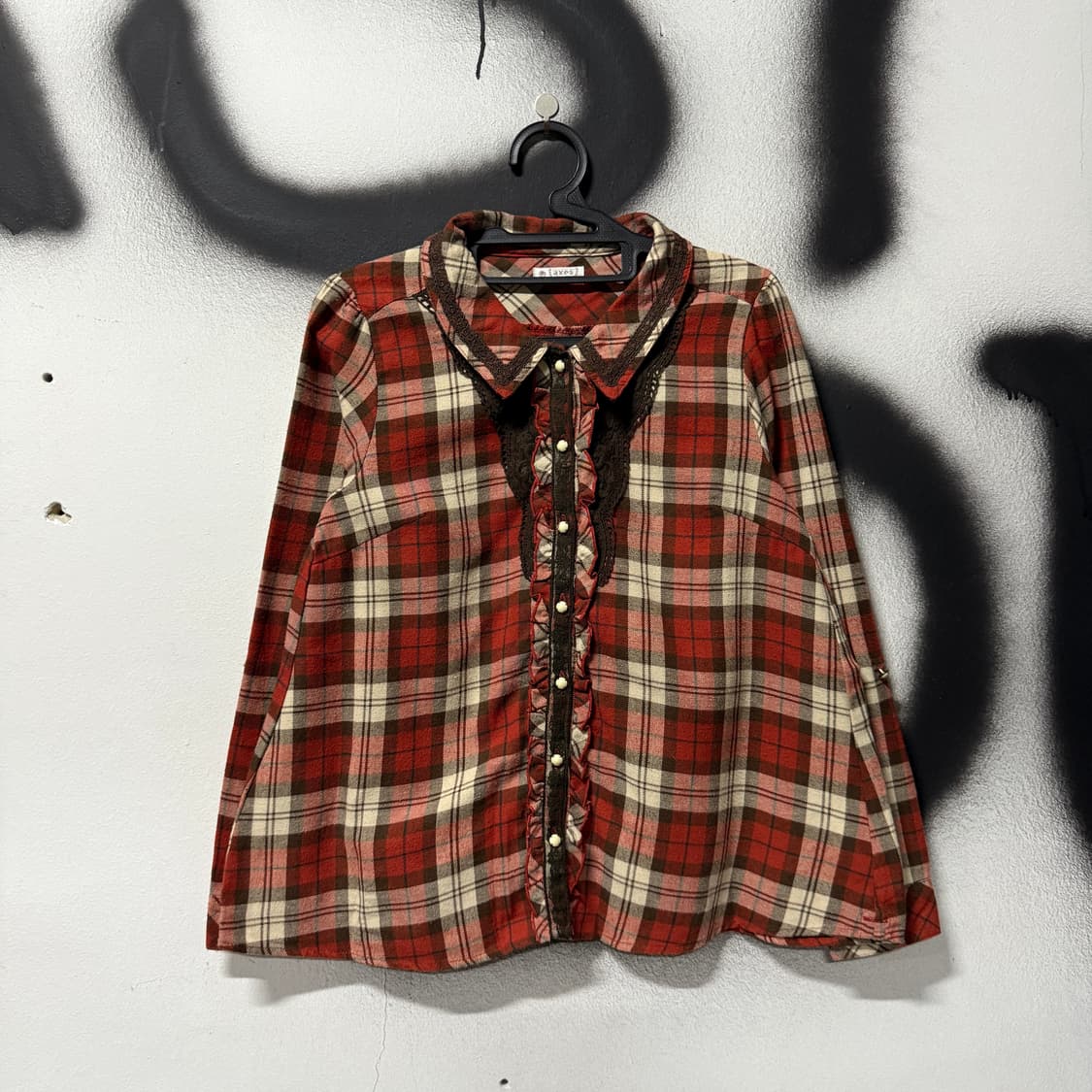 액시즈팜 러블리 프릴 체크 패턴 셔츠 블라우스 상품이미지1