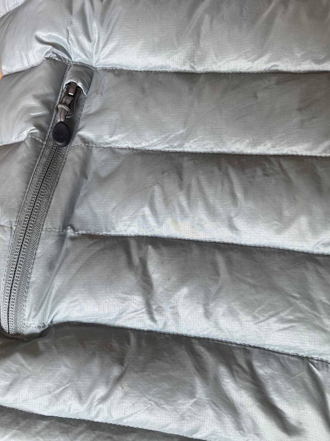 엘엘빈 구스다운 패딩 베스트 상품이미지9