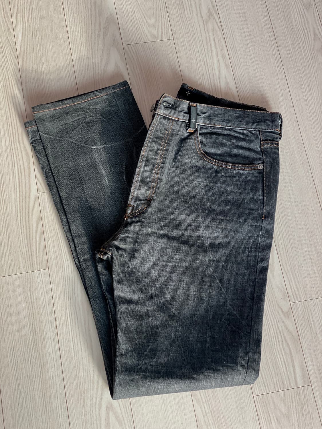  스톤아일랜드 다크그레이 스톤 워싱가공 진팬츠 레귤러 핏 31~32 사이 상품이미지1