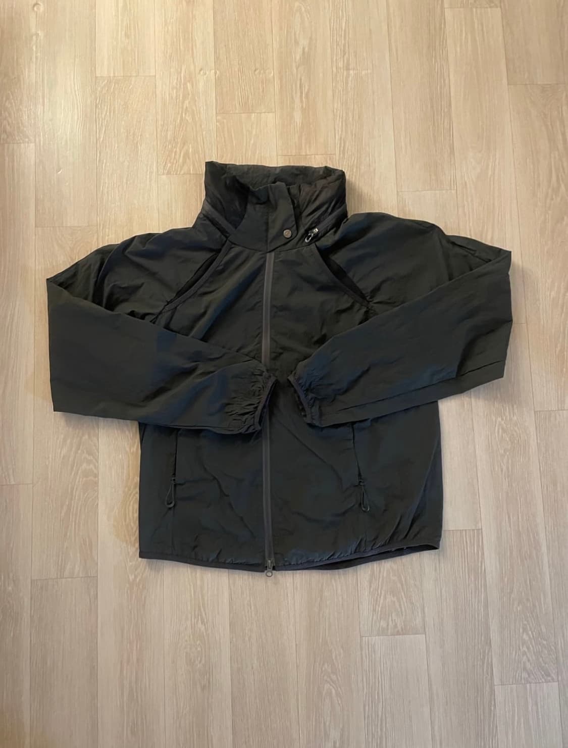 미스치프 테크 쉴드 윈드프루프 후드 자켓 바람막이 차콜 상품이미지2