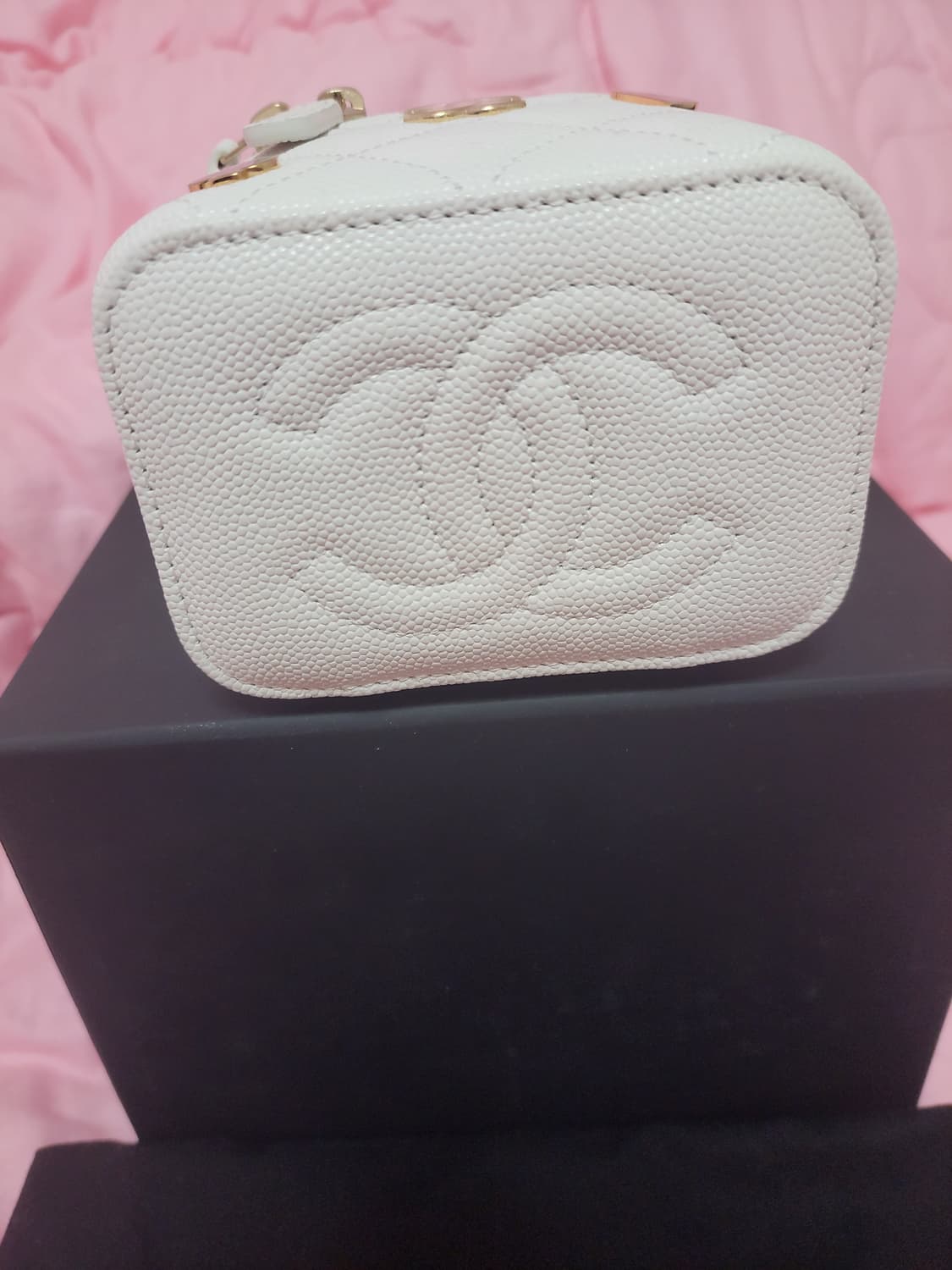 정품)급처미사용새상품!샤넬 캐비어 시즌한정판하트 베니티가방크로스코스메틱백 상품이미지9