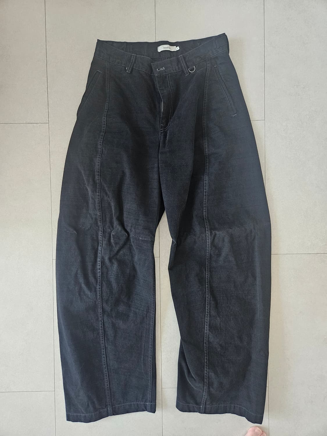 아르반 파사드 코어 커브드 팬츠 블랙 2사이즈 상품이미지2