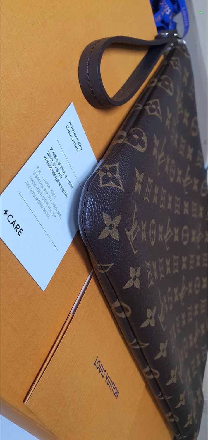 루이비통 에튀보야주MM 클러치/클러치백 정품S급(감정서O) 상품이미지8
