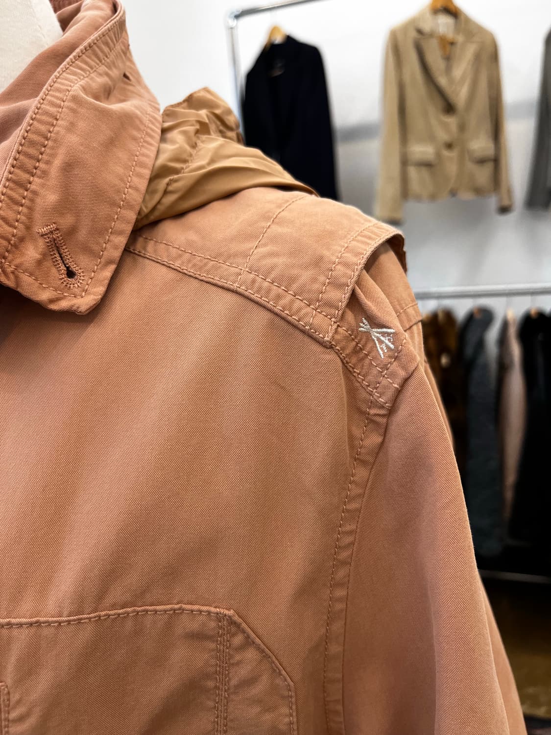 Thursday Island 후디드 필드 파카 살몬 상품이미지4