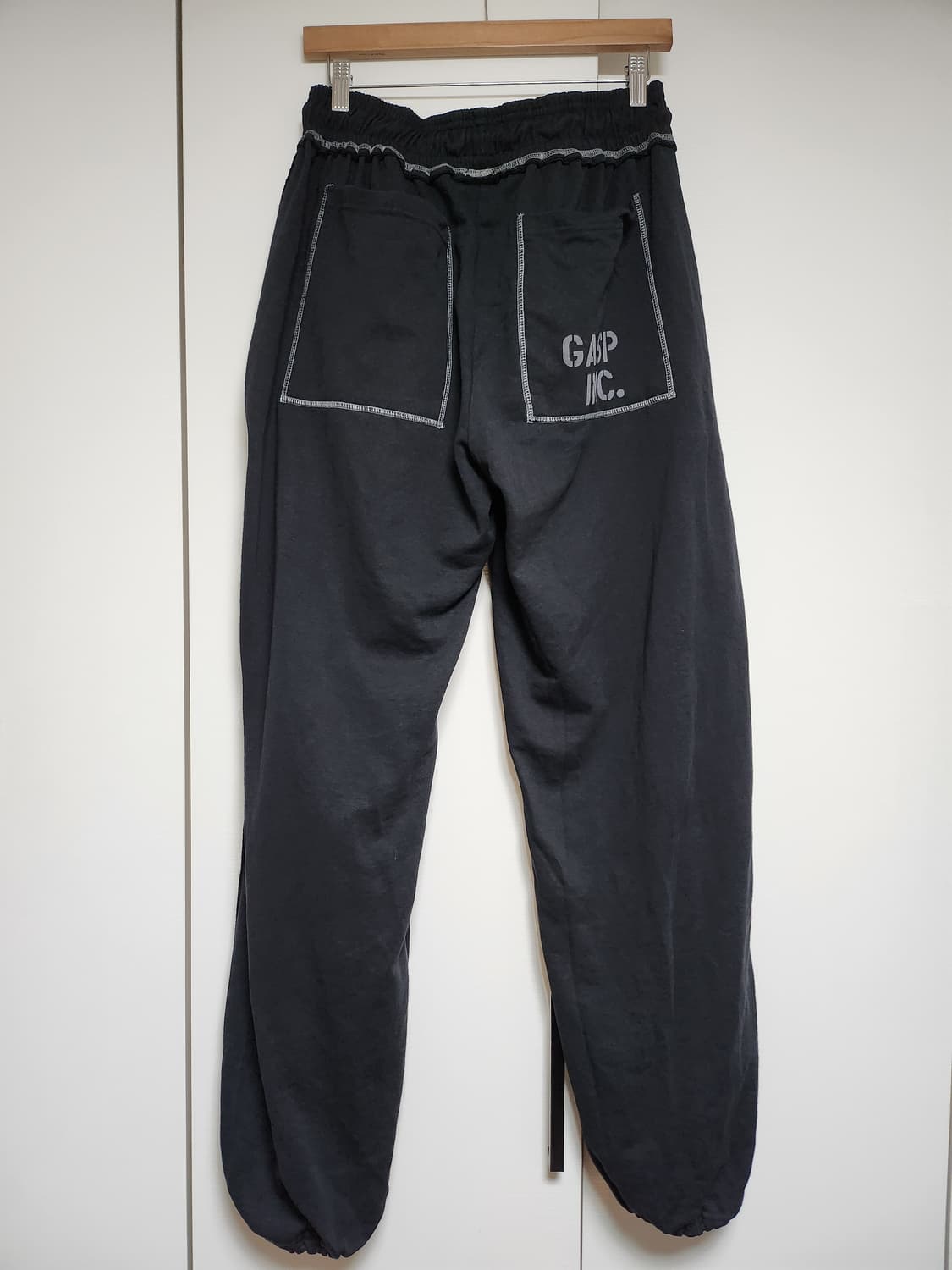 [L] 가스프 디비전 스웻 팬츠 블랙 상품이미지2