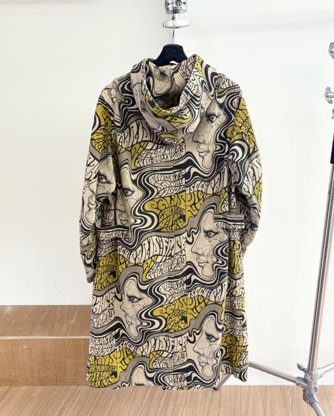 드리스 반 노튼 16AW 브라운 사이키델릭 프린팅 데님 코트 상품이미지6